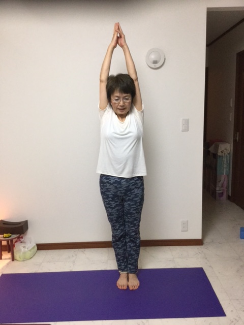 yoga85 (480x640).jpg